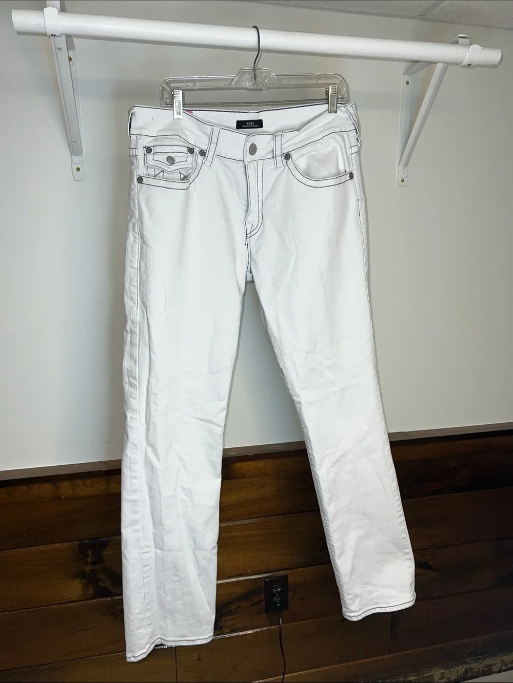 True Religion White Ricky Relaxed Straight Leg Jeans- 34x33